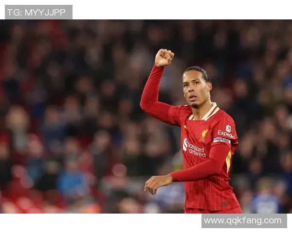 亚洲足球明星成功续约引热议未来发展备受球迷关注