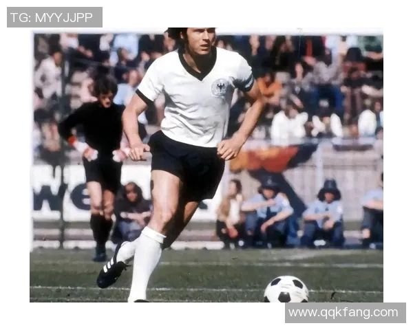 足球界四大球星是谁 盘点足坛传奇人物与他们的辉煌成就